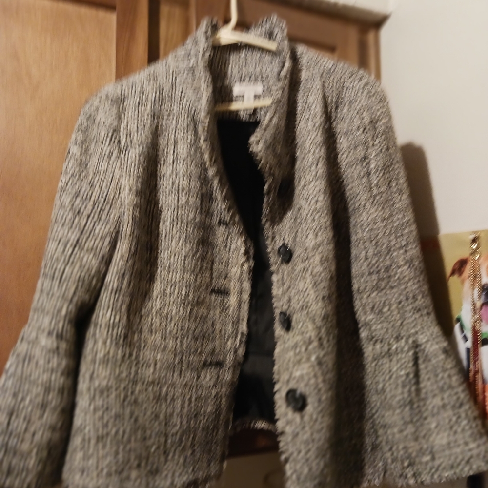 Blazer - Picture 2 of 2